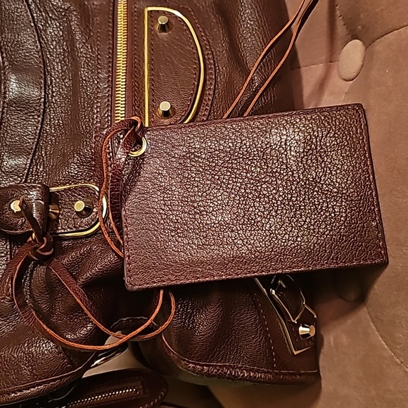 Authentic Balenciaga Classic Metallic Edge City Satchel in Bordeaux - Picture 7 of 16